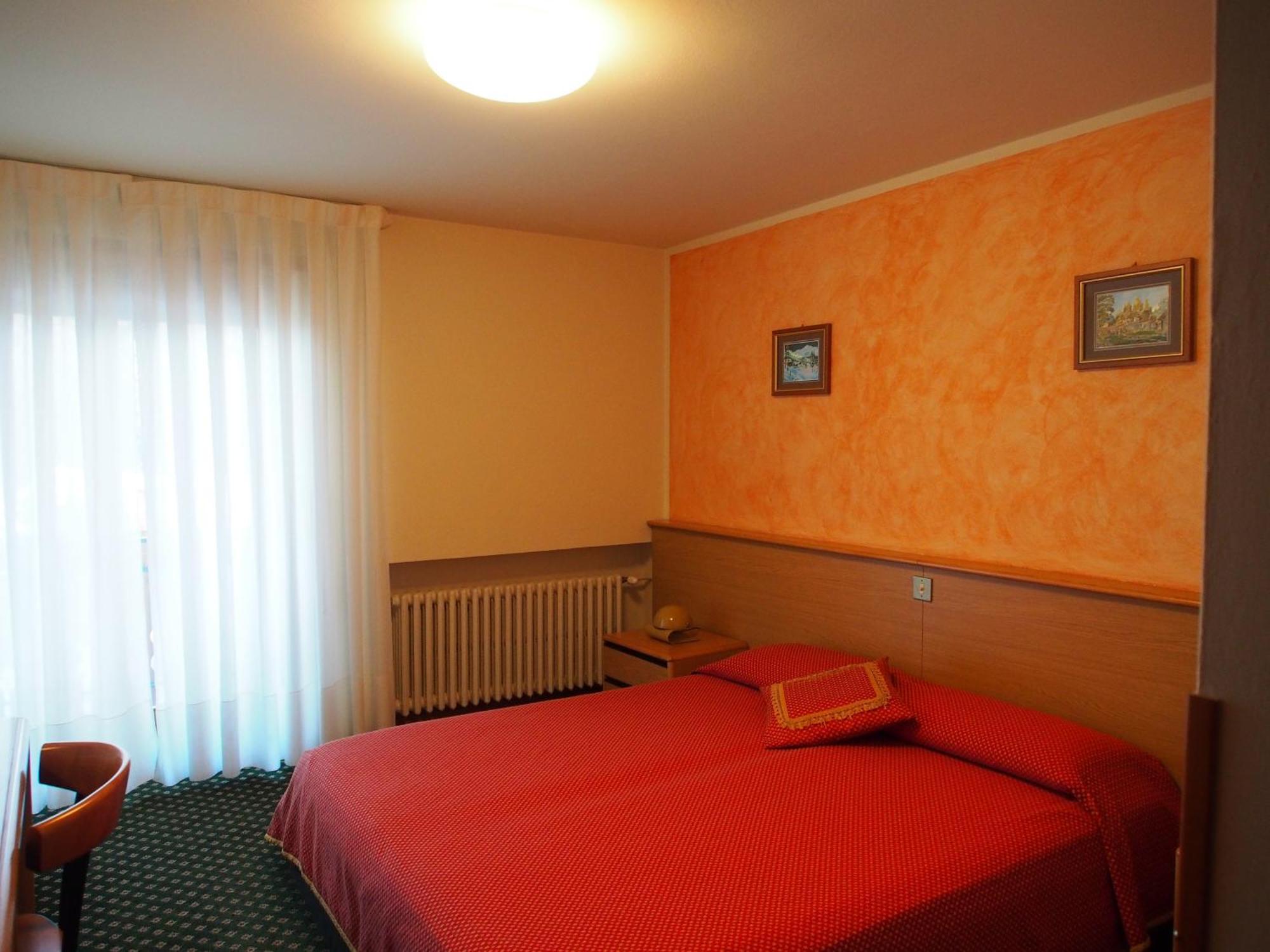Hotel Belvedere Roana Cameră foto
